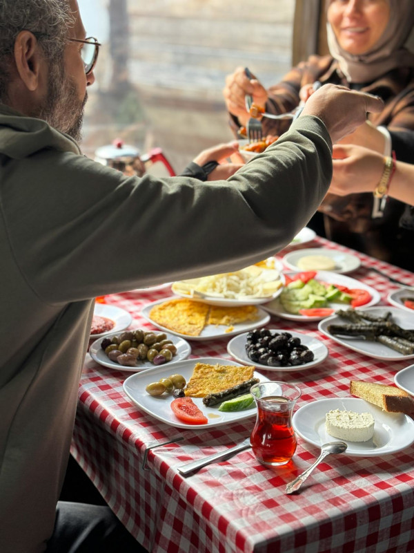 Ζήσε την απόλυτη τοπική εμπειρία